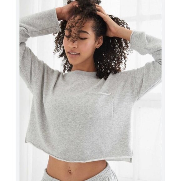 Aerie Cropped Grey Crewneck Pullover Sweater Women’s Size Small Gray Long Sleeve - Picture 1 of 4